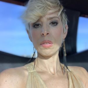 Meet your Posher, Tina